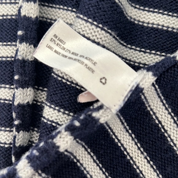 GAP Navy / White Striped Sweater - Picture 4 of 5